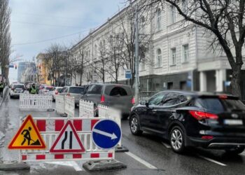 Комунальна аварія паралізувала центр столиці