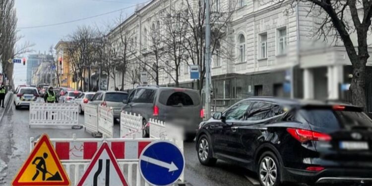 Комунальна аварія паралізувала центр столиці