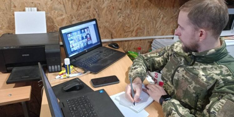 Офіцери ОК Захід проходять курси з психології