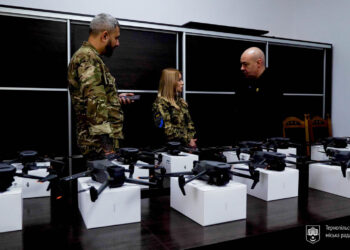 Тернопіль передає військовим техніку та обладнання