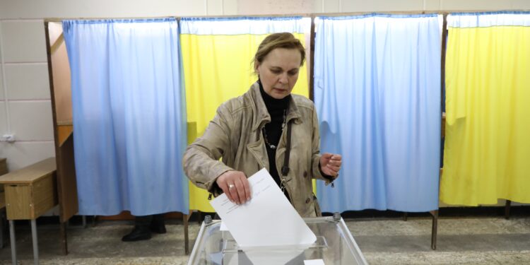 Верховна Рaдa підтвердилa неможливість місцевих виборів