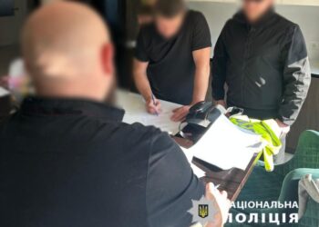Викрили посадовця на незаконній схемі ухилення від мобілізації