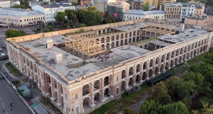 Оцифрування документації Гостинного двору