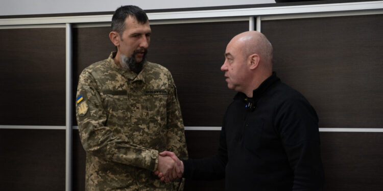 Тернопіль передав квадрокоптери для бригади захисників