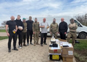 Сергій Надал передав батальйону Рейд 50 FPV дронів