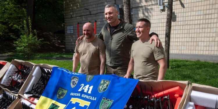 Громада Києва передала дрони та системи РЕБ