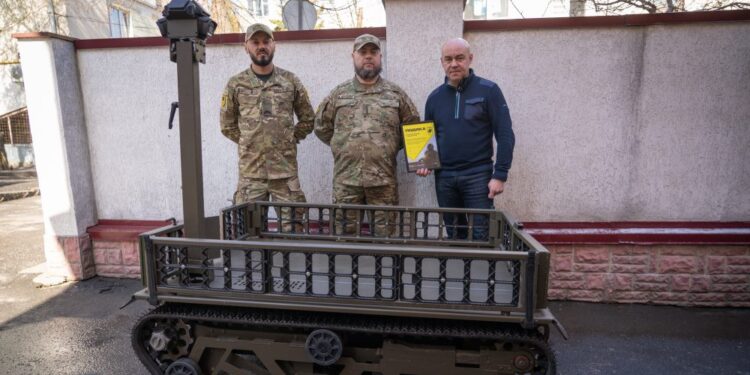 Роботизований комплекс Мураха передали від Тернополя