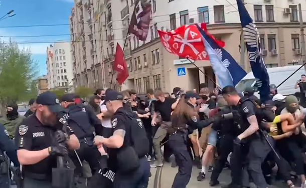 Активісти виступили проти фестивалю ЛГБТ-кіно