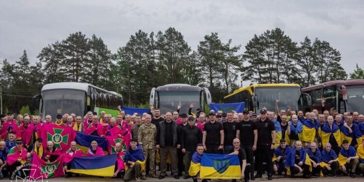 Україна повернула додому тисячу своїх громадян