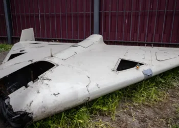 Київська школа постраждала від падіння уламків