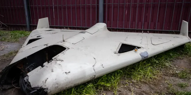 Київська школа постраждала від падіння уламків