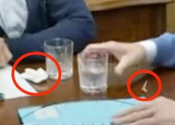 МЗС Росії серветку переплутали з наркотиками