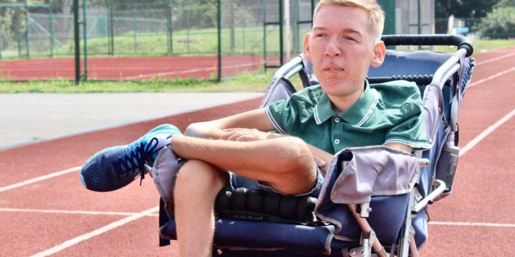 Активіста Назарія Гусакова звинуватили у зловживанні донатами