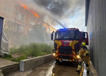 У Рівному локалізують масштабну пожежу