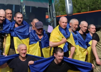 Україна повертає важкопоранених і тяжкохворих захисників