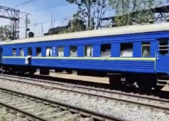 Російська ракета влучила в пасажирський потяг