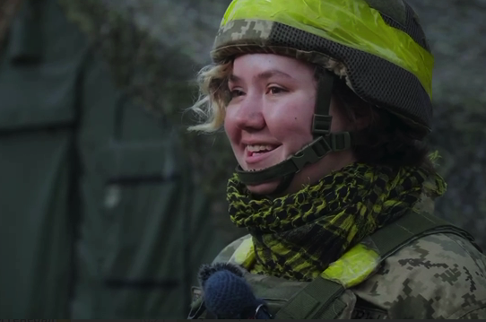 «Якщо не будемо боротися — нас не буде існувати». Історія Асі з Харкова, яка йде рятувати життя на фронті