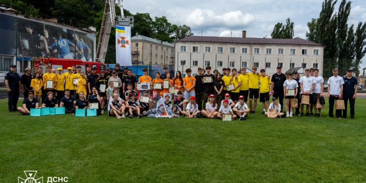 Юні рятувальники змагалися на чемпіонаті Києва