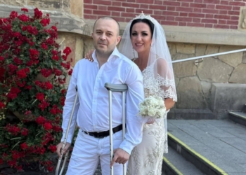 У Львові повінчалися звільнений з полону захисник і волонтерка