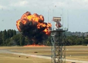 У Лондоні в аеропорту розбився літак