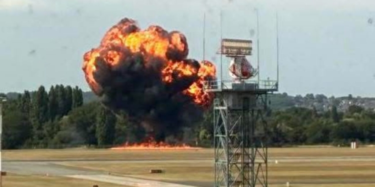 У Лондоні в аеропорту розбився літак