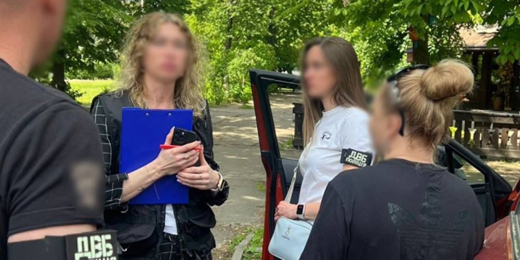 Обіцяла зняти військовозобов’язаного з розшуку ТЦК