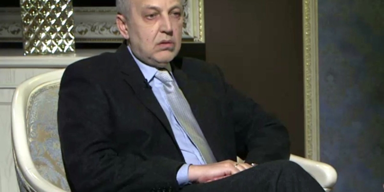 Юрій Макаров штрикнув ножем себе сам