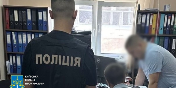 Нагріли руки під час ремонту укриття в школі