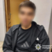 Через борг завдав численних ножових поранень своєму знайомому