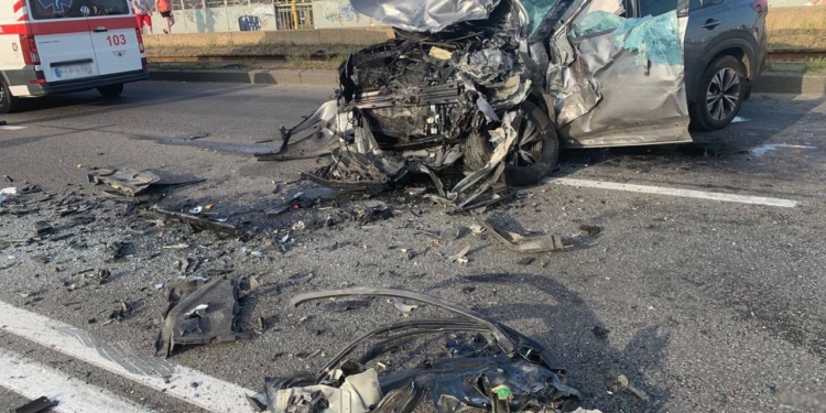 Двоє загиблих внаслідок автотрощі у Києві