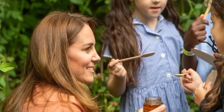 Принцеса Уельська Кейт захоплюється бджолярством