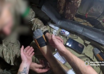 Столичний поліцейський Карабін врятував життя побратима