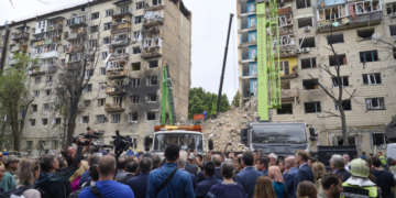 У Солом’янському районі через обстріли пошкоджена чверть житла