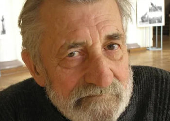 Заслужений діяч мистецтв України Казимир Сікорський