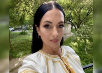 Посадовиця замішана у продажу наркотичного чаю в школах