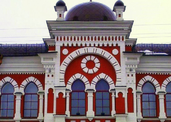 Біля синагоги молодики демонстрували нацистські жести