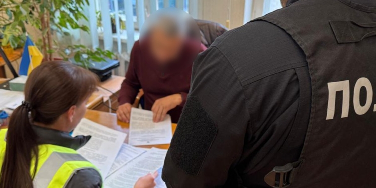 Чинні та колишні посадовці КМДА отримали підозри
