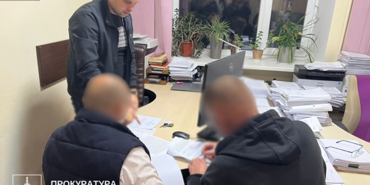 Директора муніципальної безпеки підозрюють у розтраті