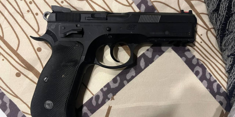 Киянин побив дівчину на побаченні