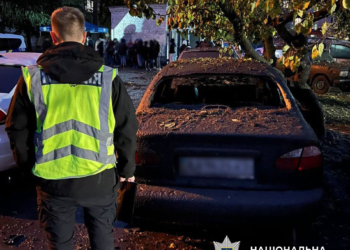Поліція документує наслідки ворожої атаки