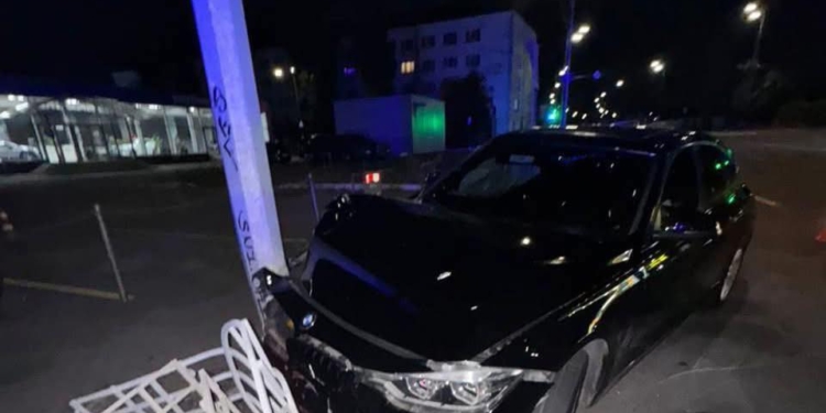 Працівник автомийки викрав та розбив авто клієнта