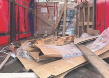 У Британії пограбували вантажівку вина