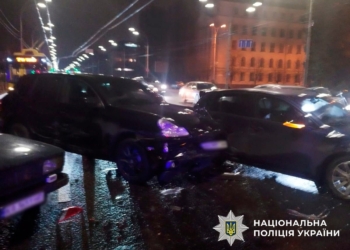 Водій Porsche Cayenne влаштував стрілянину у Києві