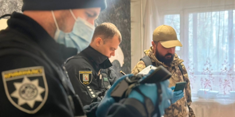 Киянин до смерті побив співмешканку