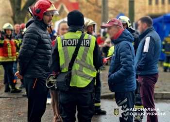 Поліція фіксувала наслідки ворожої атаки на Київ