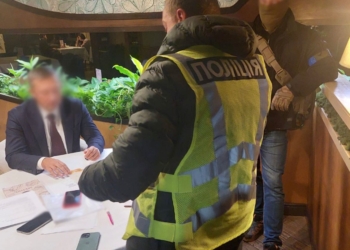 Сатус народного обранця за 160 000 доларів