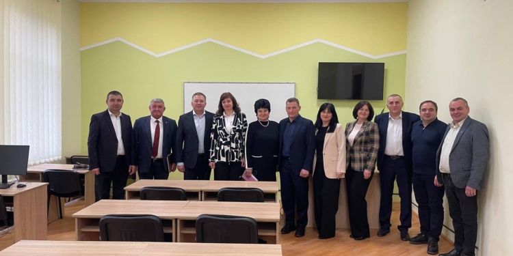 Народний депутат Микола Люшняк в обговоренні підсумкі роботи та плани розвитку у Бережанському агротехнічному інституті