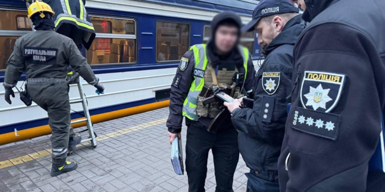 На станції Видубичі живцем згорів підліток