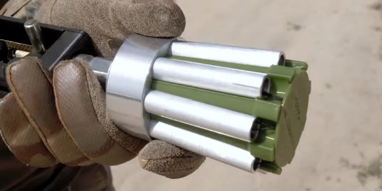 «Допоможемо Святому Миколаю зберегти життя захисників», – «Українська команда» закликає донатити на протидронові сіткомети