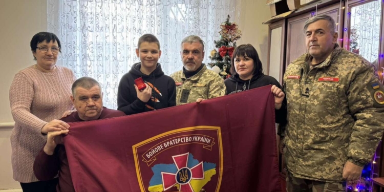 Обереги вручили дітям загиблих захисників на Вінничині